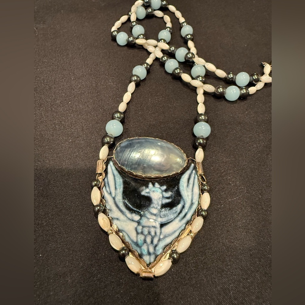 Vintage Phoenix Necklace – Handcrafted Navajo Artistry Glass and Black Pearl - Picture 14 of 16